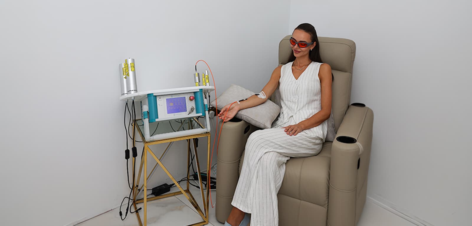 IV Laser Therapy in Dubai & Abu Dhabi