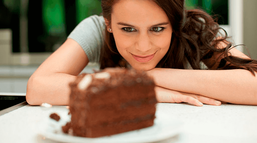 Is your hunger emotional or physical? Learn to identify the difference.
