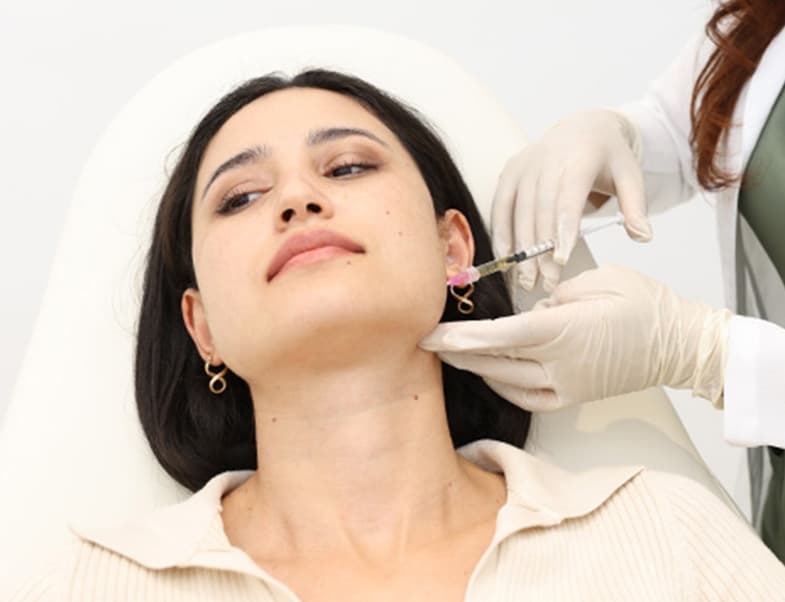 Expert cosmetic doctors performing Botox treatment at SKIN111 Clinic Dubai