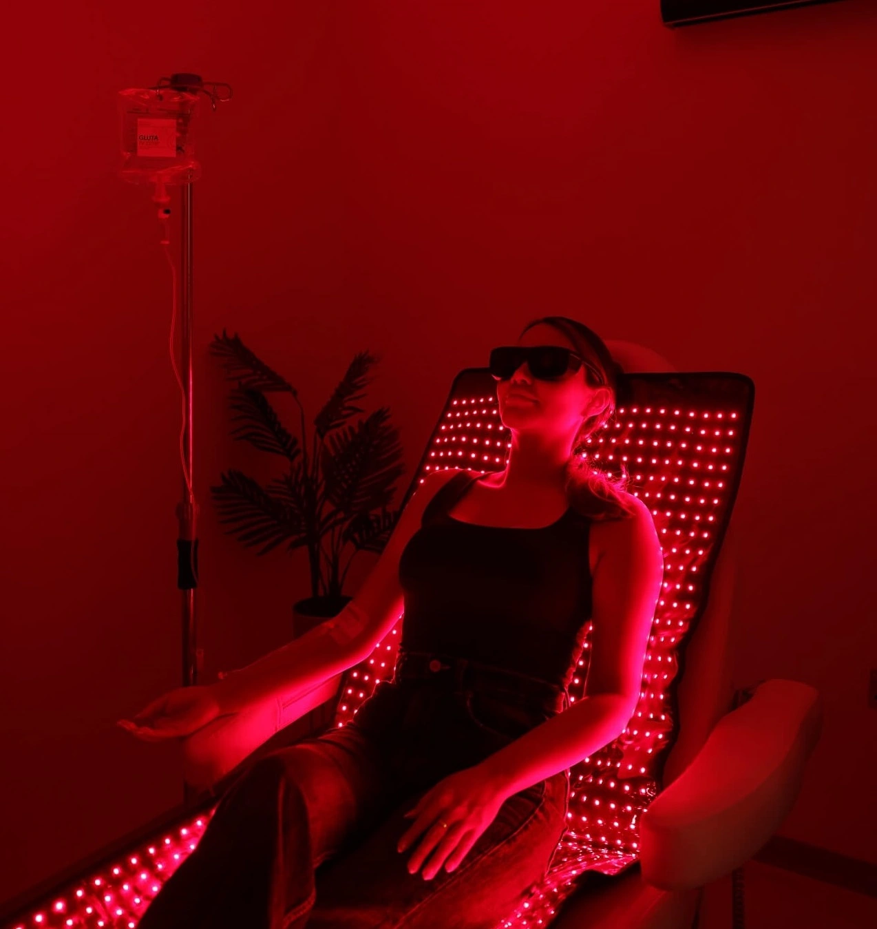 Red Light Therapy at Home: A Calm, Practical Way to Support Skin and Well-Being